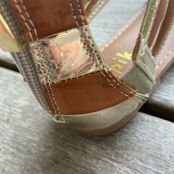 kidpik Girls Sandals Size 2 Gold Brown Gladiator Style Back Zip Strappy - Picture 5 of 9